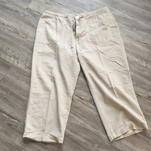 Izod Petite Casual Capris